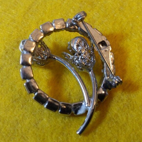 Vintage Floral Circle Rhinestone & Filigree Silver Tone Metal Brooch Cottagecore - Picture 2 of 4